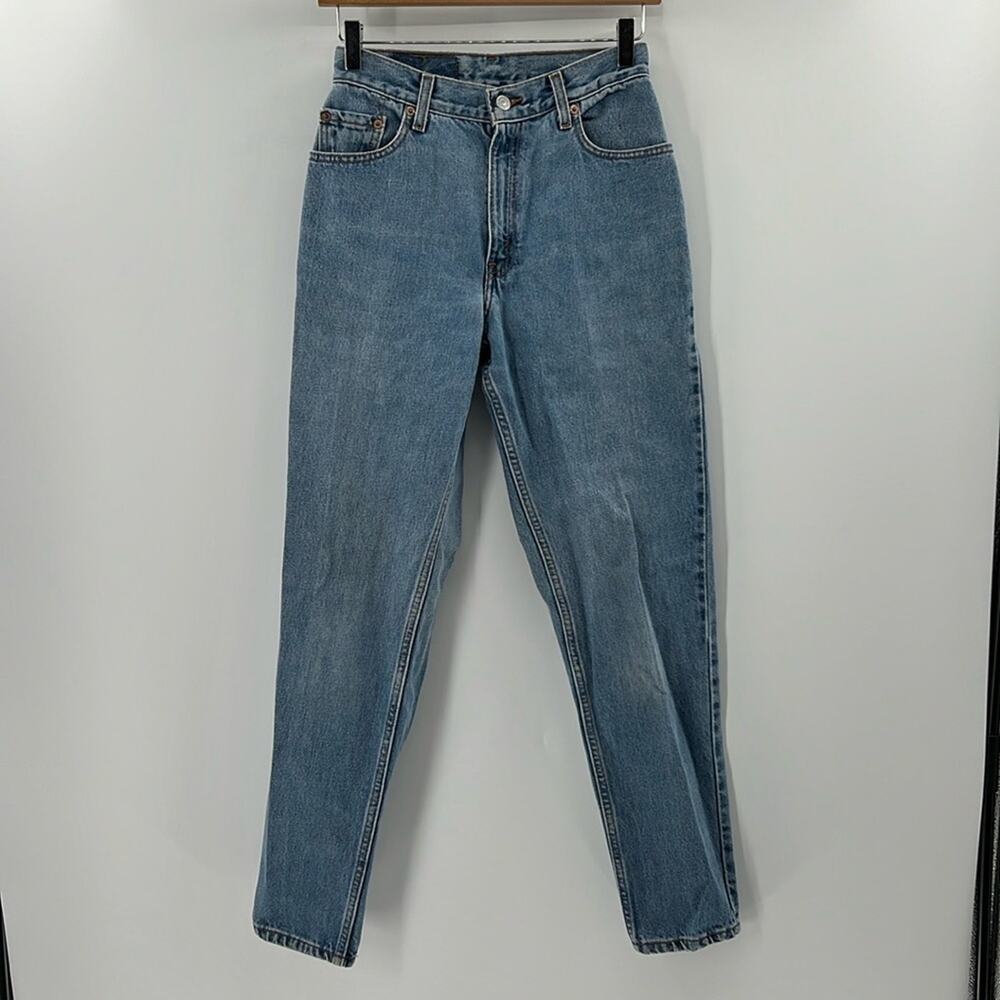 Levi's Women's Vintage 550 Relaxed FIt Tapered Leg Jeans - Light Wash - 4